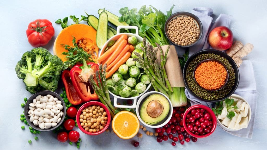 Những loại thực phẩm tốt cho tim mạch bạn nên ăn thường xuyên Những loại thực phẩm tốt cho tim mạch – dinh dưỡng bảo vệ trái tim
