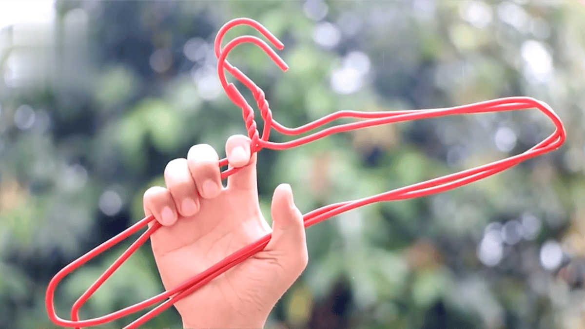 Trang chủ 20 Cách Sử Dụng Móc Áo Sáng Tạo Và Hữu Ích Bạn Nên Biết