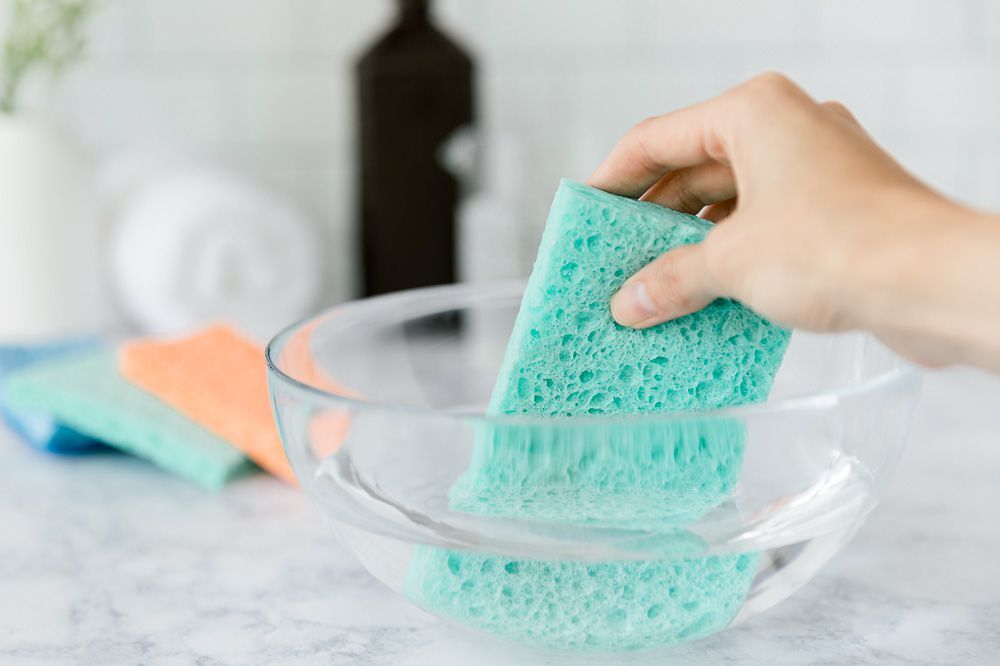 8+ Công dụng của nước oxy già trong gia đình ít người biết 12+ Công dụng của nước oxy già trong gia đình ít người biết