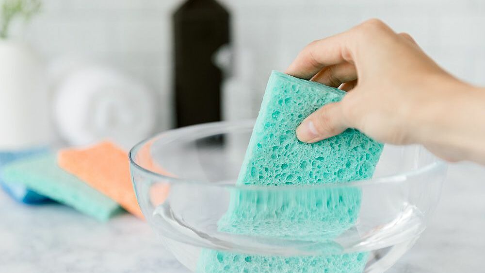 Trang chủ 12+ Công dụng của nước oxy già trong gia đình ít người biết